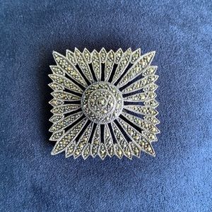 Marcasite and all Silver Vintage brooch. In perfect condition.
